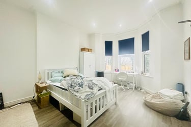 1 bed flat, Park Road, Lenton, Nottingham, NG71JG - Image 1